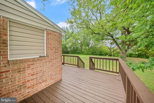 123 SOUTHGATE AVE, Fredericksburg, VA 22408