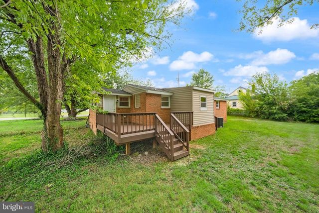 123 SOUTHGATE AVE, Fredericksburg, VA 22408