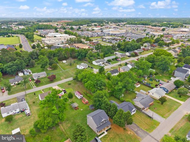 123 SOUTHGATE AVE, Fredericksburg, VA 22408