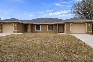 2147 Fairway DR, Lehigh Acres, FL 33973