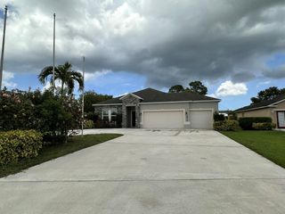 1517 SW Bayshore Boulevard, Port St Lucie, FL 34983