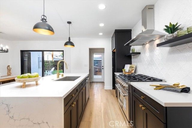 312 N Bronson Avenue, Los Angeles, CA 90004