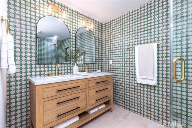 312 N Bronson Avenue, Los Angeles, CA 90004