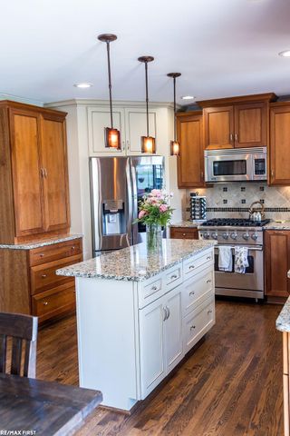 9427 Boncrest Street, Commerce Twp, MI 48382