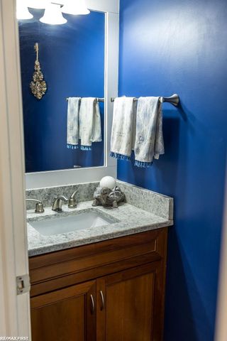 9427 Boncrest Street, Commerce Twp, MI 48382