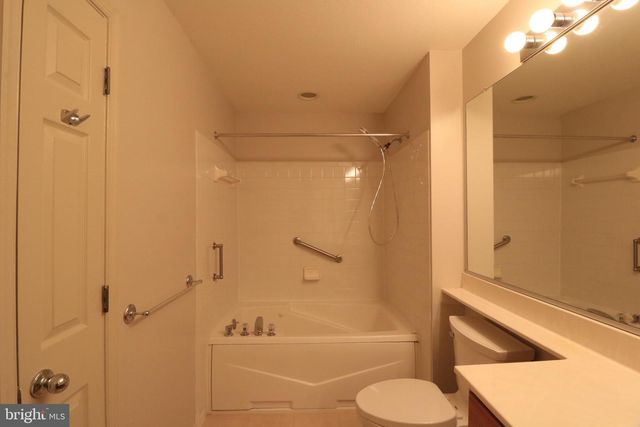 12000 AMBER RIDGE CIR #A-102, Germantown, MD 20876