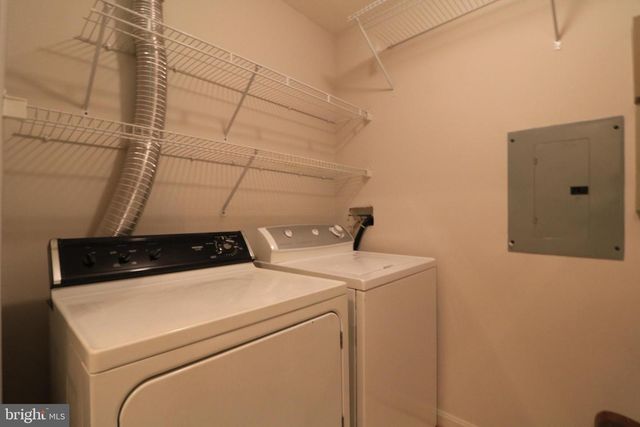 12000 AMBER RIDGE CIR #A-102, Germantown, MD 20876