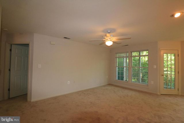 12000 AMBER RIDGE CIR #A-102, Germantown, MD 20876