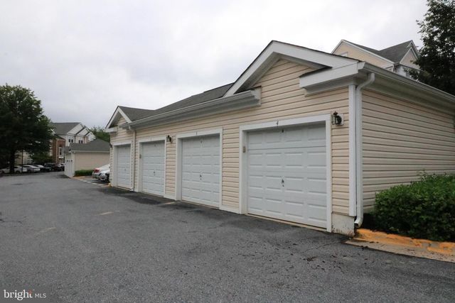 12000 AMBER RIDGE CIR #A-102, Germantown, MD 20876