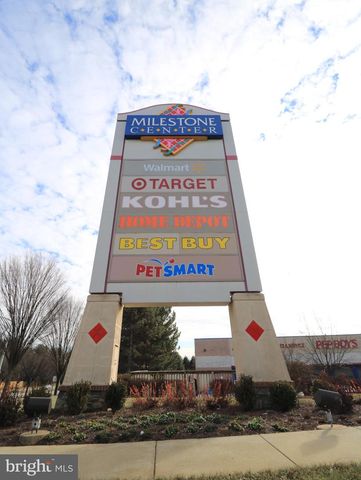 12000 AMBER RIDGE CIR #A-102, Germantown, MD 20876