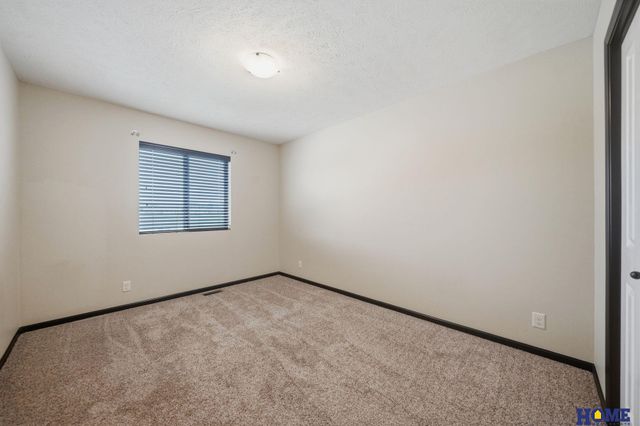 5969 Mad Creek Place, Lincoln, NE 68521