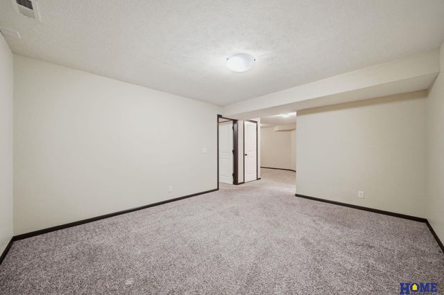 5969 Mad Creek Place, Lincoln, NE 68521