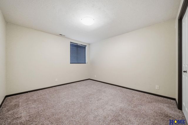 5969 Mad Creek Place, Lincoln, NE 68521