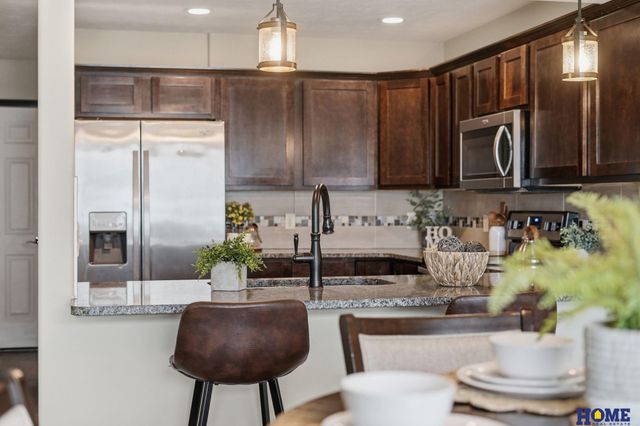 5969 Mad Creek Place, Lincoln, NE 68521