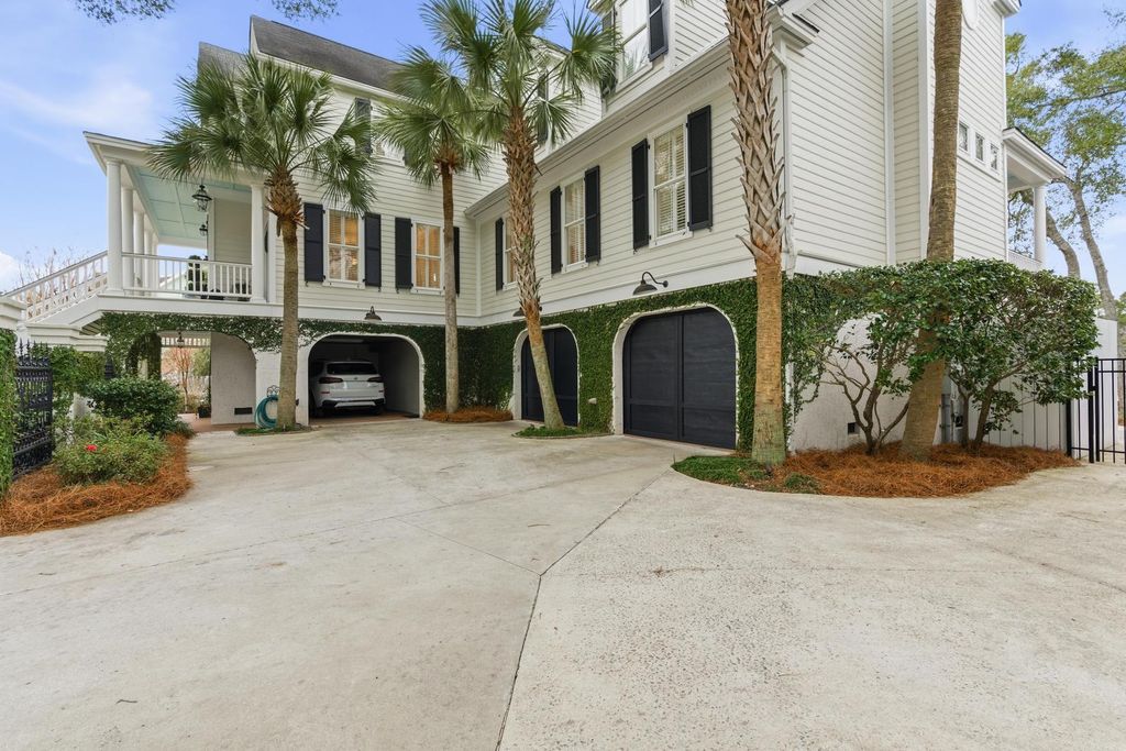 Image 81 of property listing at 224 Old Hickory Crossing, Johns Island, SC 29455