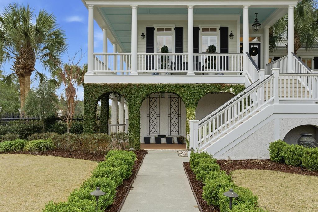 Image 9 of property listing at 224 Old Hickory Crossing, Johns Island, SC 29455