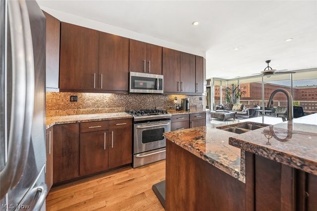 701 W Lakeside Avenue 606, Cleveland, OH 44113