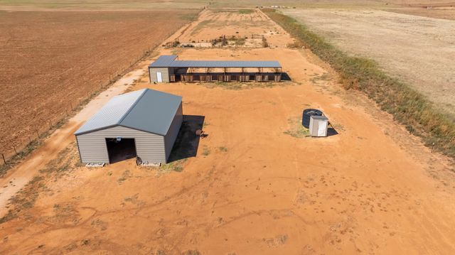 14803 N F M 179, Shallowater, TX 79363