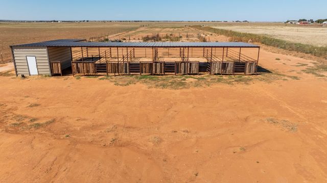 14803 N F M 179, Shallowater, TX 79363