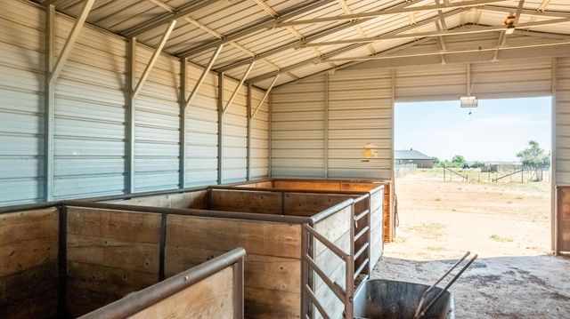 14803 N F M 179, Shallowater, TX 79363