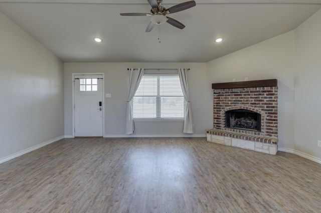 14803 N F M 179, Shallowater, TX 79363