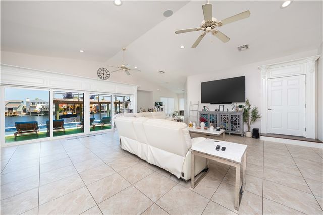 13730 Hawksnest Bay Dr, Corpus Christi, TX 78418