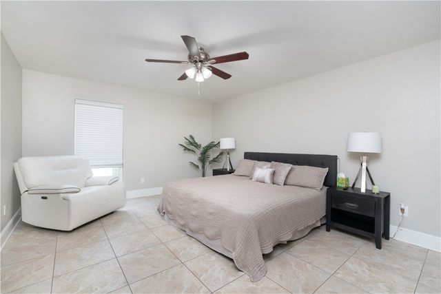 13730 Hawksnest Bay Dr, Corpus Christi, TX 78418