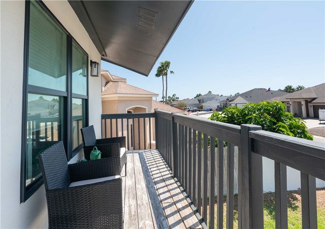 13730 Hawksnest Bay Dr, Corpus Christi, TX 78418