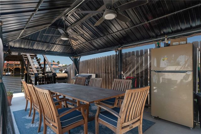 13730 Hawksnest Bay Dr, Corpus Christi, TX 78418