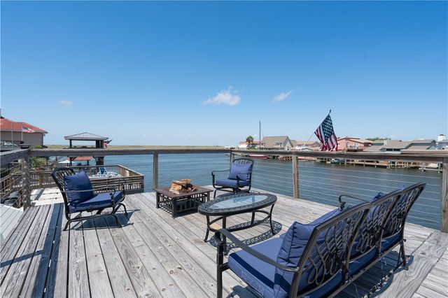 13730 Hawksnest Bay Dr, Corpus Christi, TX 78418