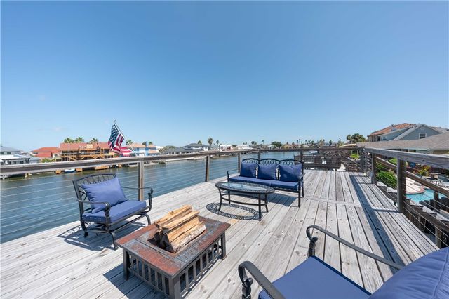 13730 Hawksnest Bay Dr, Corpus Christi, TX 78418