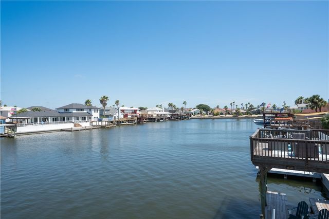 13730 Hawksnest Bay Dr, Corpus Christi, TX 78418