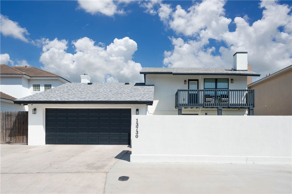13730 Hawksnest Bay Dr, Corpus Christi, TX 78418 — exterior