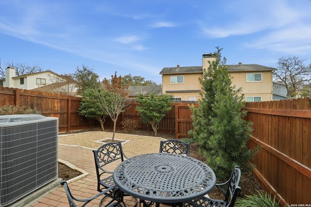 121 Sunrise Canyon, Universal City, TX 78148