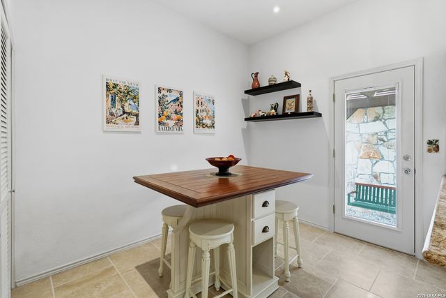 121 Sunrise Canyon, Universal City, TX 78148