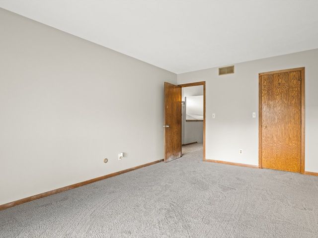 4685 High Point Drive 22, Rockford, IL 61114