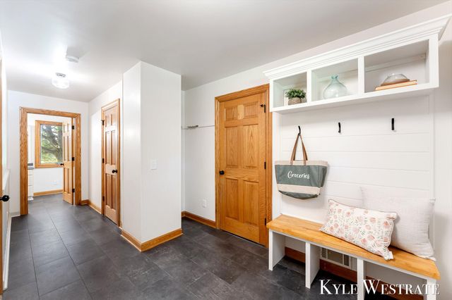 18883 168th Avenue, Spring Lake, MI 49456