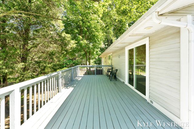 18883 168th Avenue, Spring Lake, MI 49456