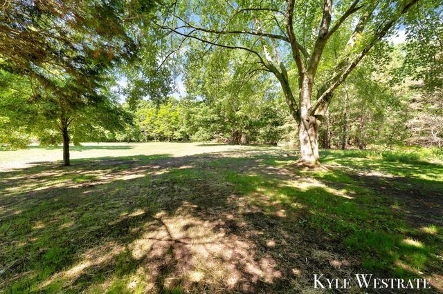 18883 168th Avenue, Spring Lake, MI 49456