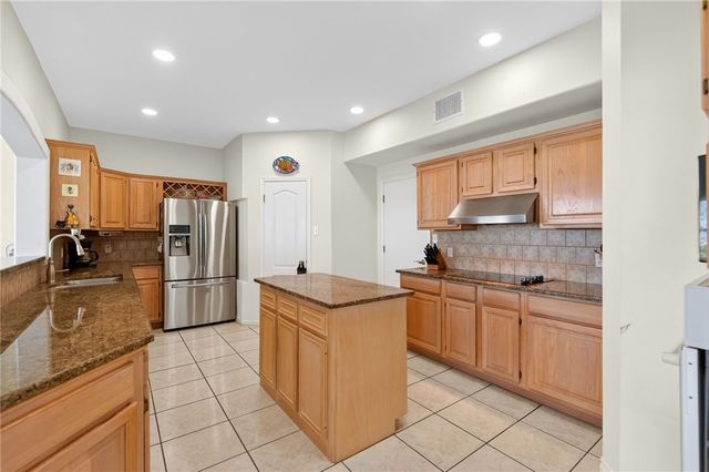 13702 SUNTAN Ave, Corpus Christi, TX 78418