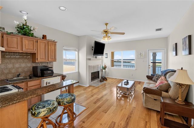 13702 SUNTAN Ave, Corpus Christi, TX 78418