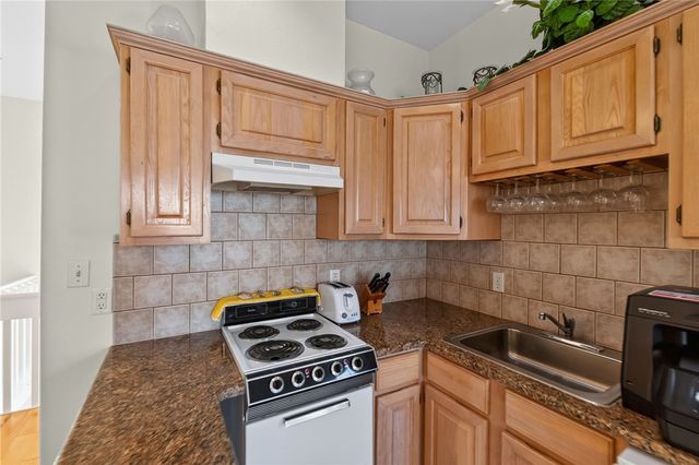 13702 SUNTAN Ave, Corpus Christi, TX 78418