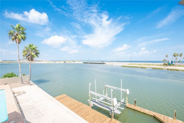 13702 SUNTAN Ave, Corpus Christi, TX 78418
