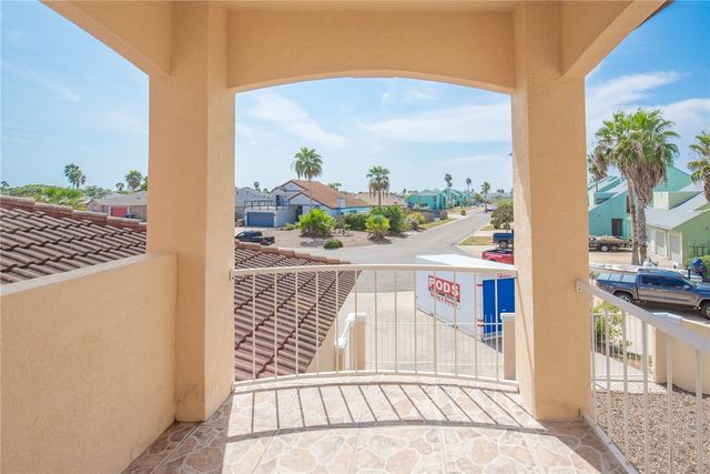 13702 SUNTAN Ave, Corpus Christi, TX 78418
