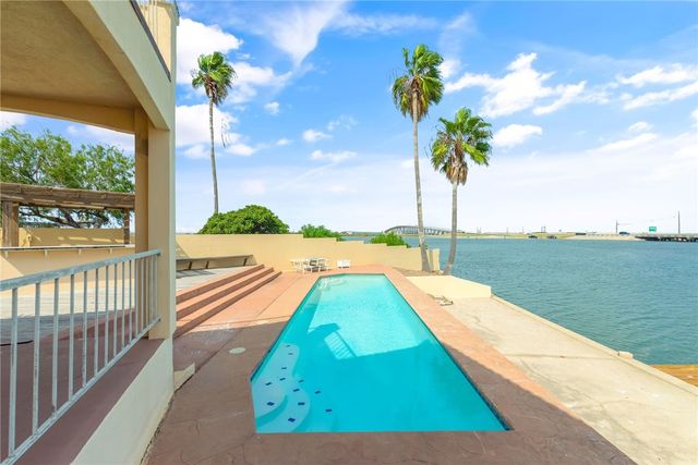 13702 SUNTAN Ave, Corpus Christi, TX 78418