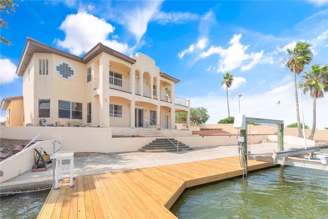 13702 SUNTAN Ave, Corpus Christi, TX 78418