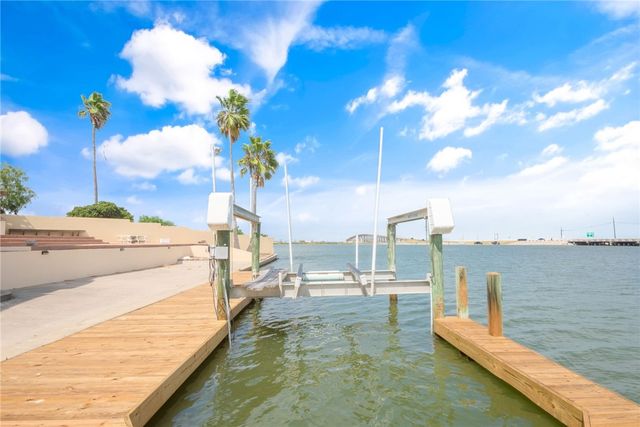 13702 SUNTAN Ave, Corpus Christi, TX 78418