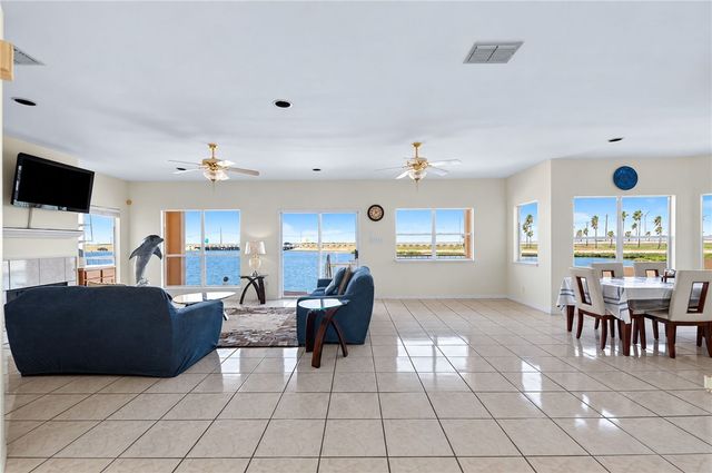 13702 SUNTAN Ave, Corpus Christi, TX 78418