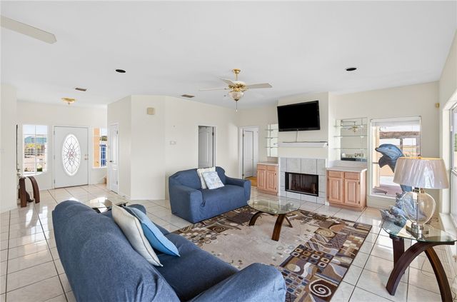 13702 SUNTAN Ave, Corpus Christi, TX 78418