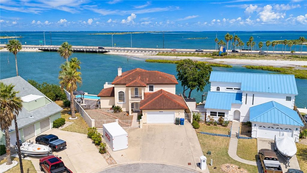 13702 SUNTAN Ave, Corpus Christi, TX 78418